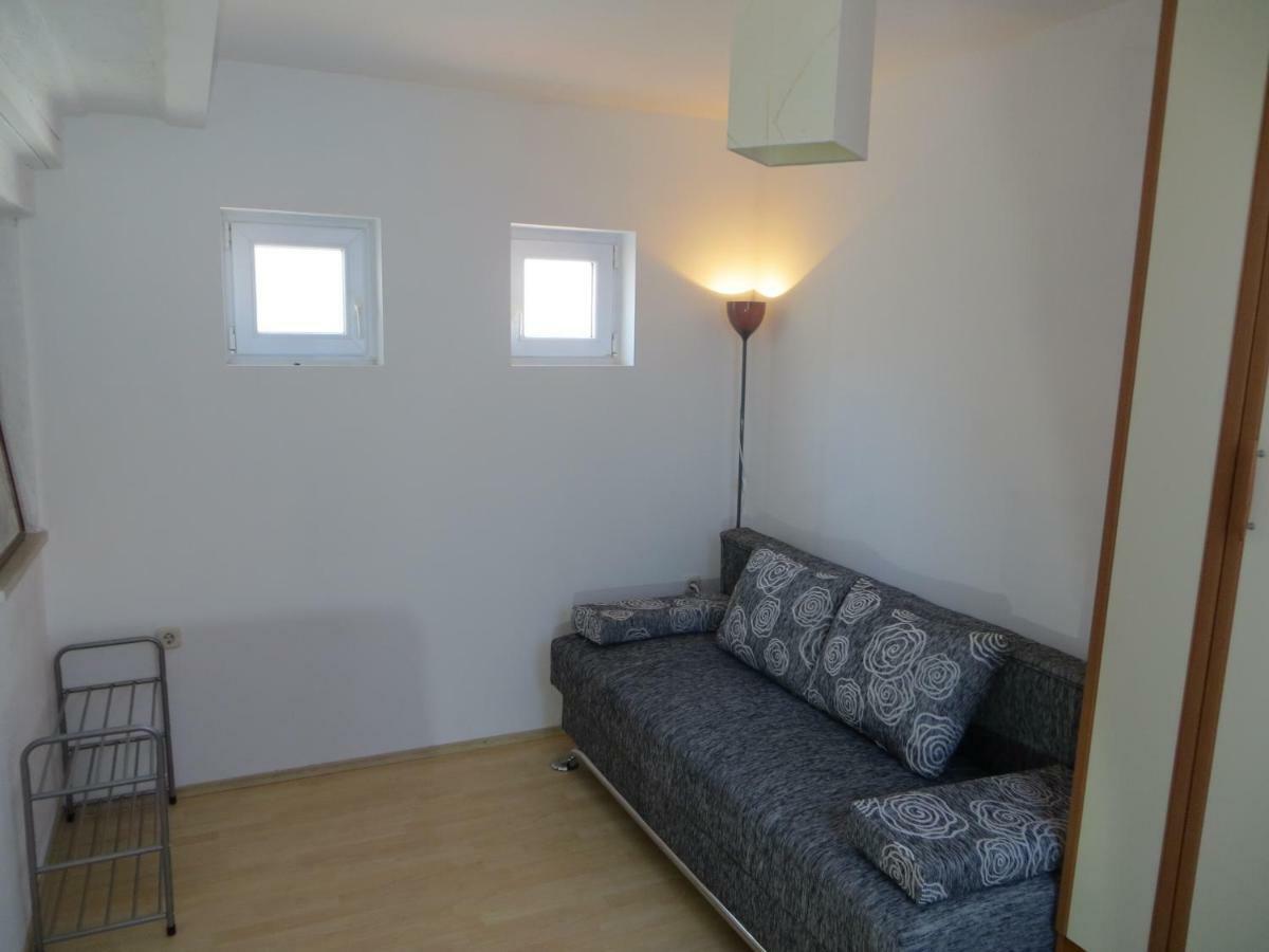 Apartment Milena Omis Exterior photo